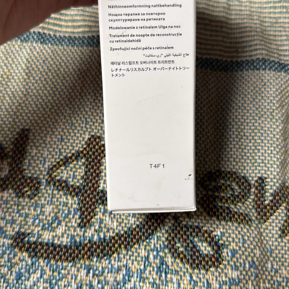 Murad resurgence retinal resculpt overnight treatment - Picture 8 of 9